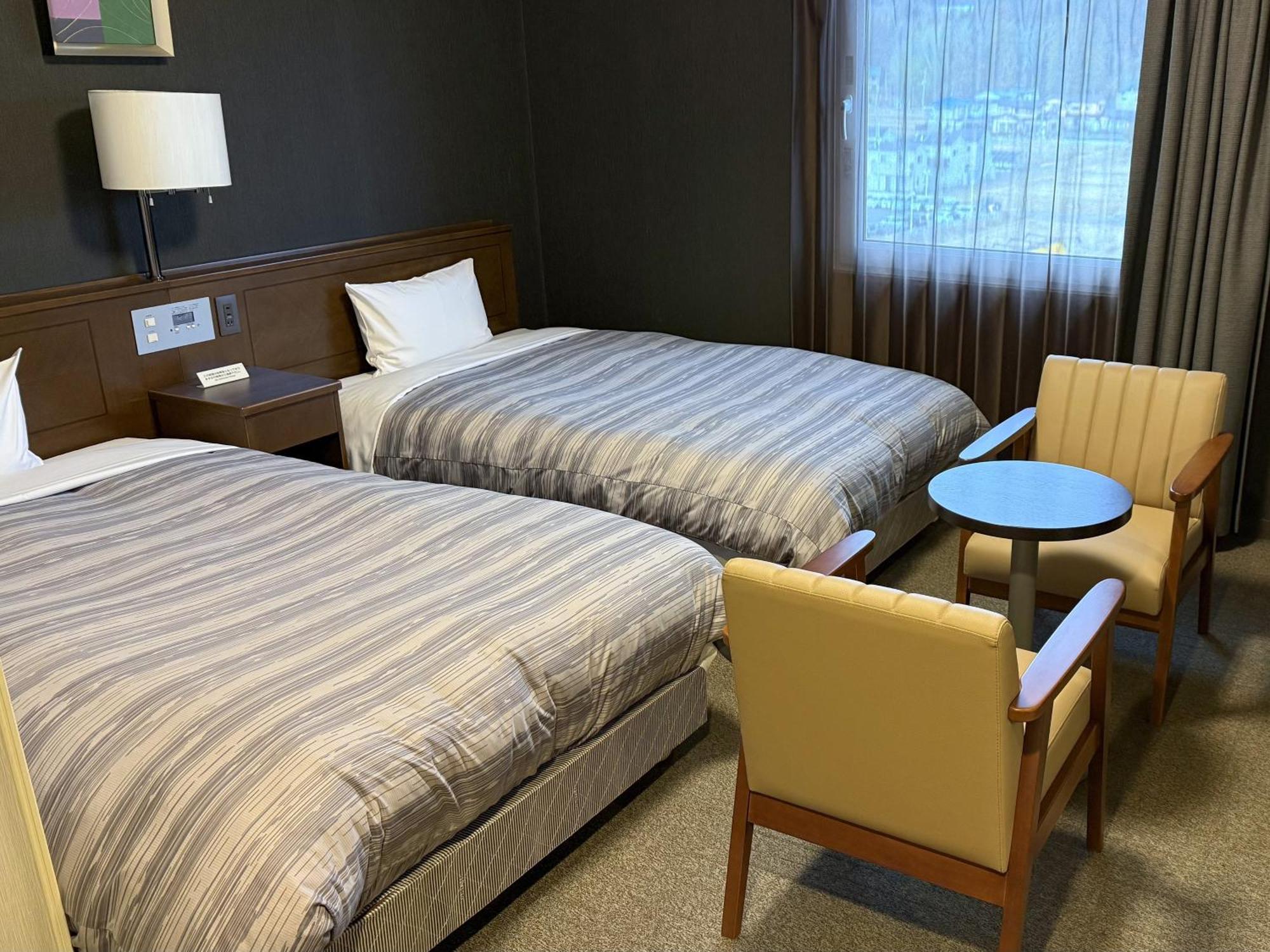 Hotel Route-Inn Ichinoseki Inter Bagian luar foto